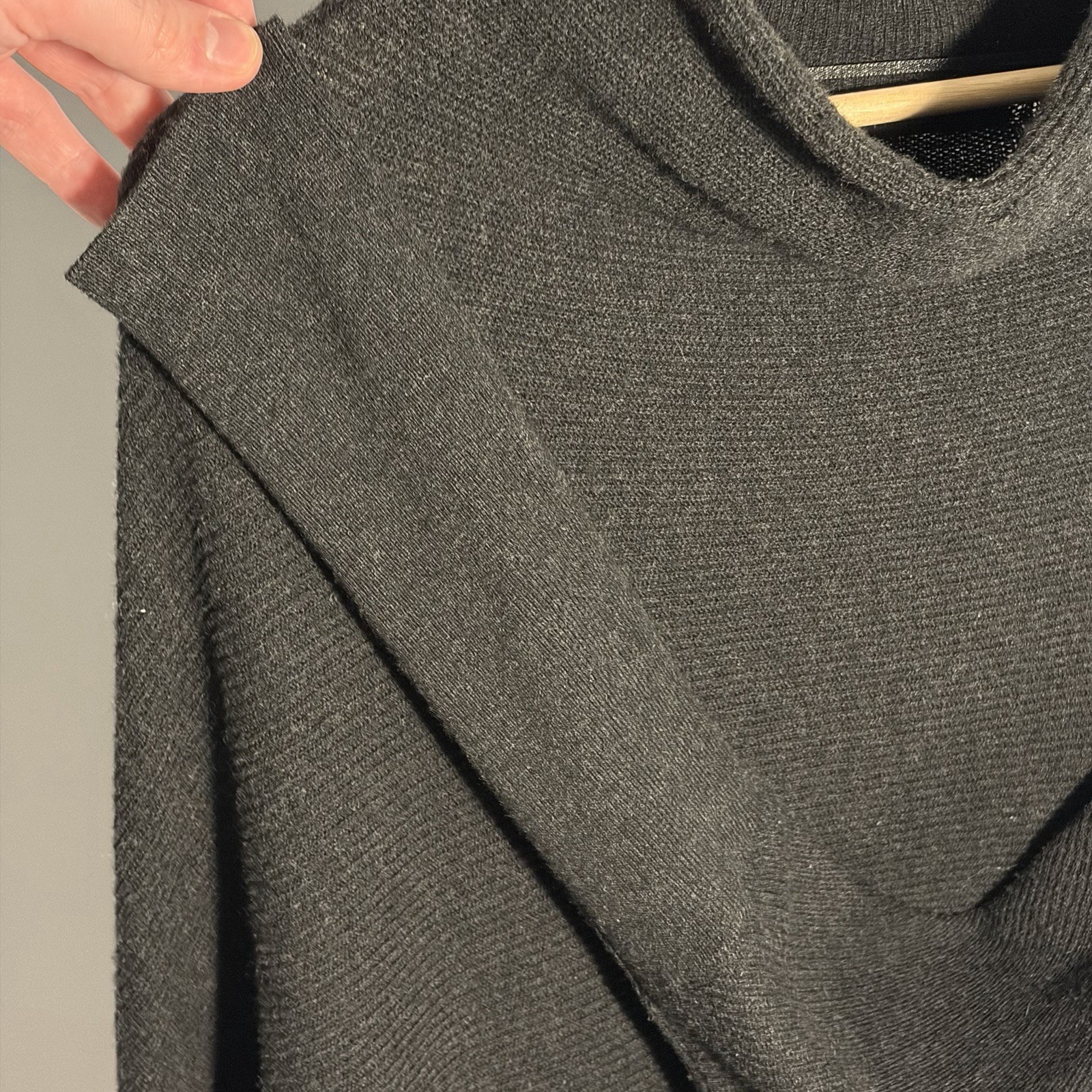 AllSaints Women's Wool And Cashmere Roll Neck Ridley Jumper, Black, Size Medium image 6