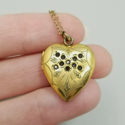 Vintage Yellow Gold Filled Heart Photo Locket Necklace Rhinestone Pendant Allco