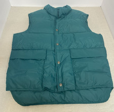 Woolrich Vest M Green Puffer Quilted Snap Up USA Down Fill Shade Vary w/Light