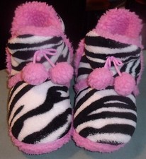 Girls size 2/3 Sweet, pink/black/white fluffy boot slippers