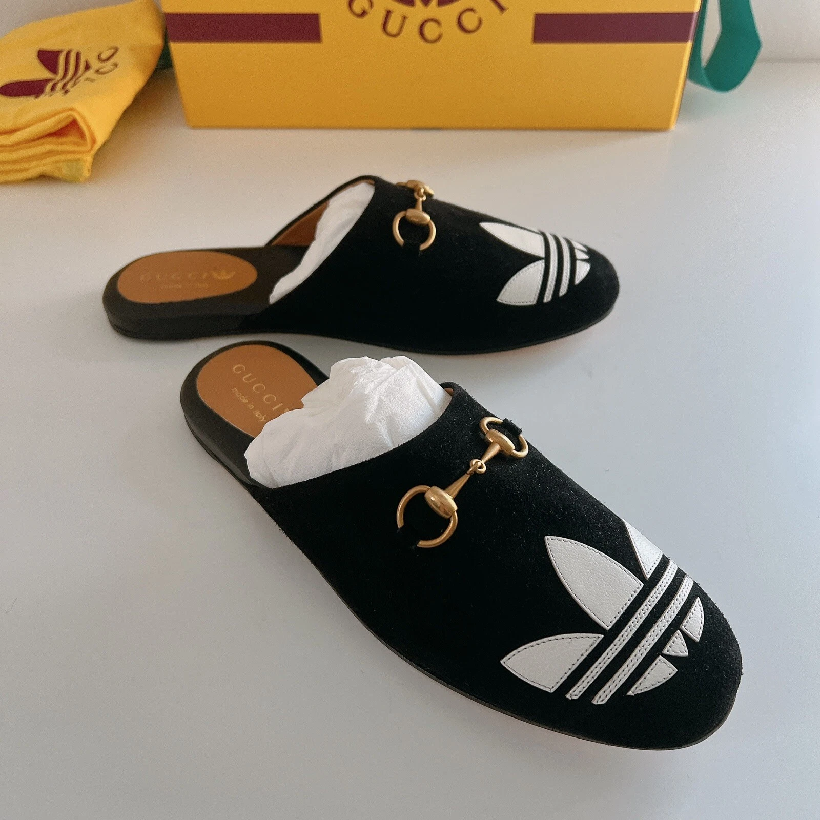 Gucci x Adidas mule in pelle scamosciata