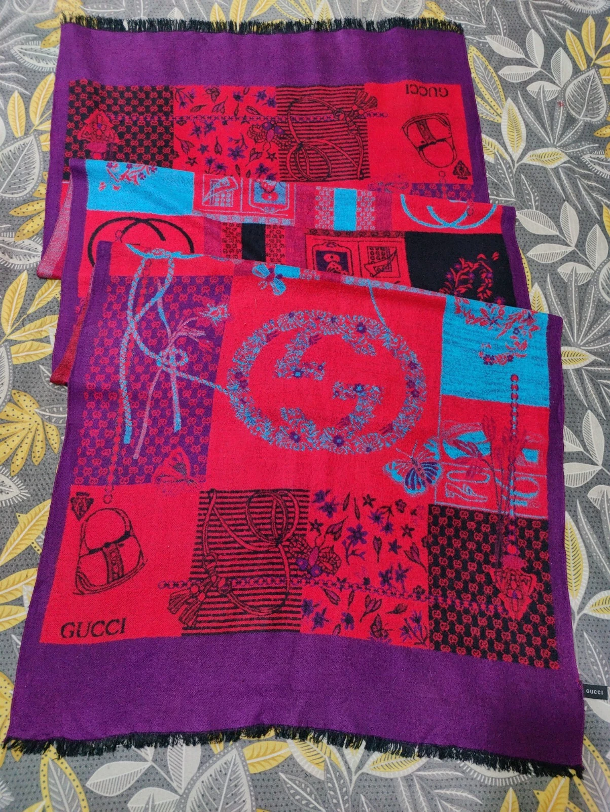 Authentique Gucci écharpe châle étole multicolore GG fleur logo soie unisexe silencieux