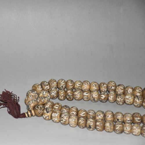 27″ Tibetan shell conch carved six syllable Mantra 108 Buddha pray bead necklace - Picture 8 of 9