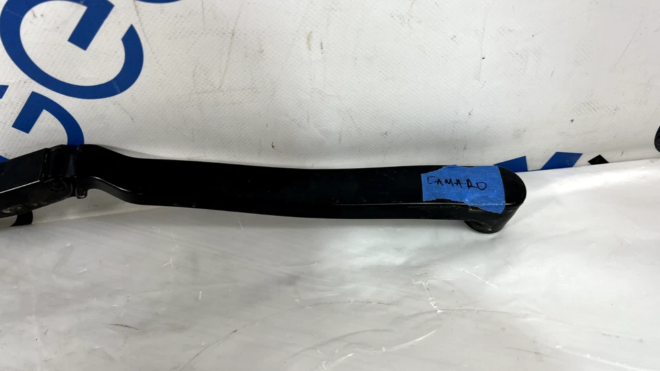 Brazo limpiaparabrisas conductor izquierdo Chevrolet Camaro 2010-2015 fabricante de equipos originales 92231674 Foto 3 de 4