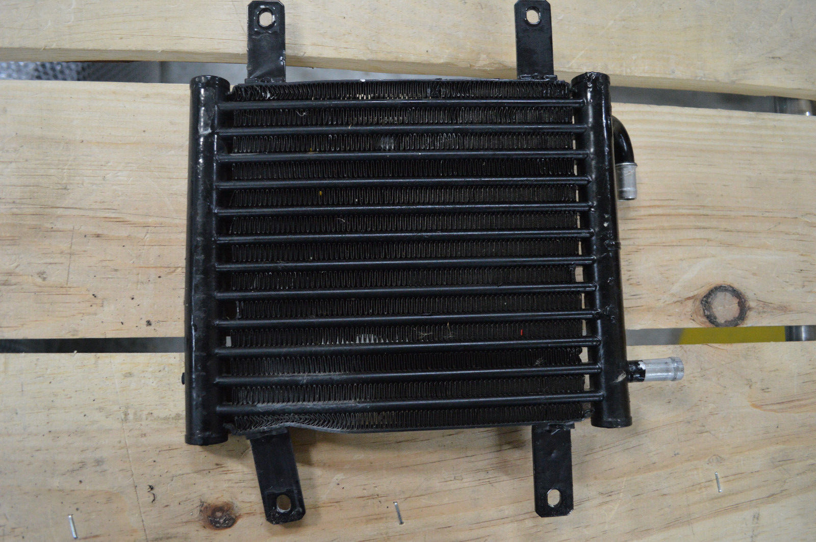 2008 2009 2010 2011 2012 2013 2014 AUDI R8 POWER STEERING OIL COOLER 420422886