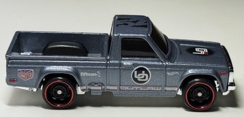 Hot Wheels Hot Trucks Mazda Repu Pickup Truck 1/64 Diecast Loose From Multi Pack