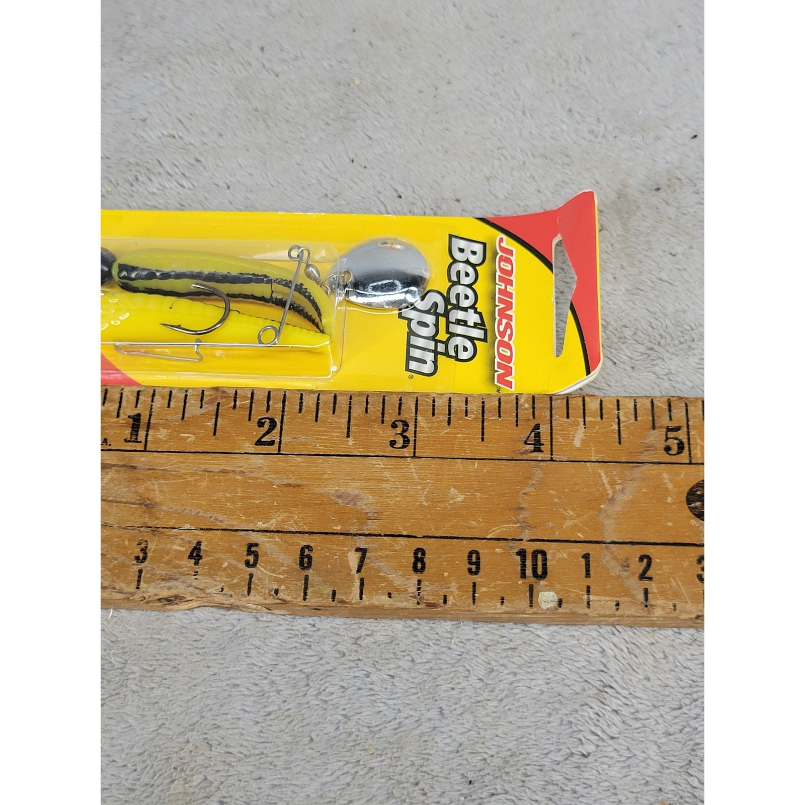 Johnson Beetle Spin Fishing Lures 1/4 oz Spinnerbait 3 Pack Yellow White Black - Image 4