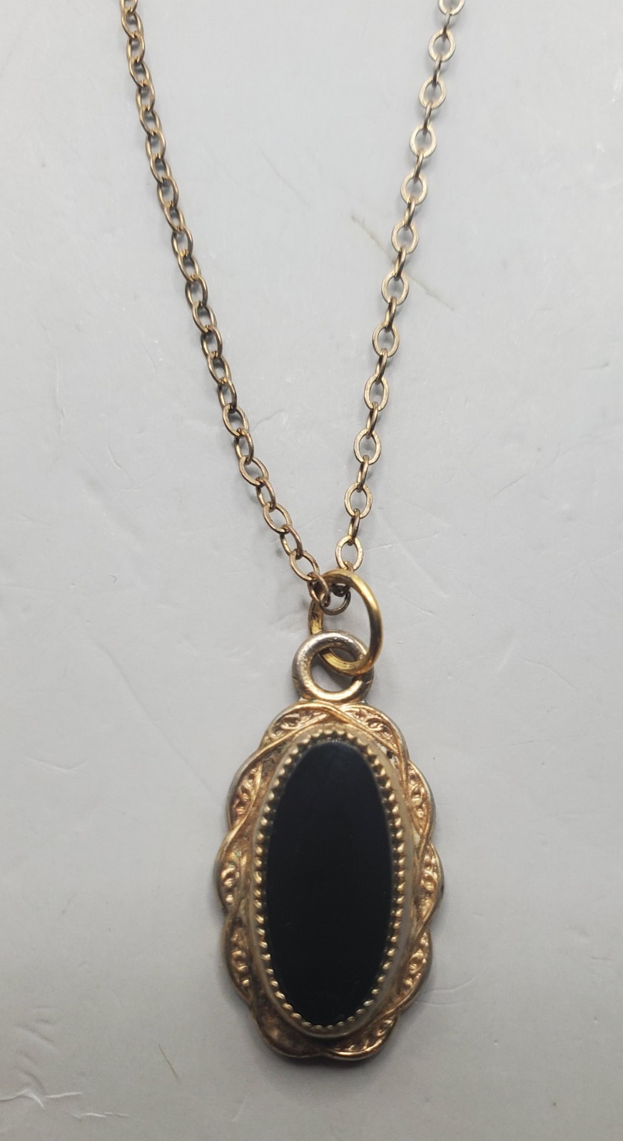 Vintage 1/20 12K G.F. Black Onyx Pendant On 12K Gold Filled Chain