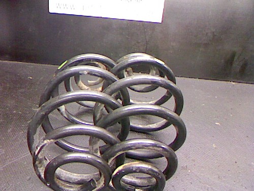 Hinterfeder L+R VW Passat 1.8 5V 3 B Limousine