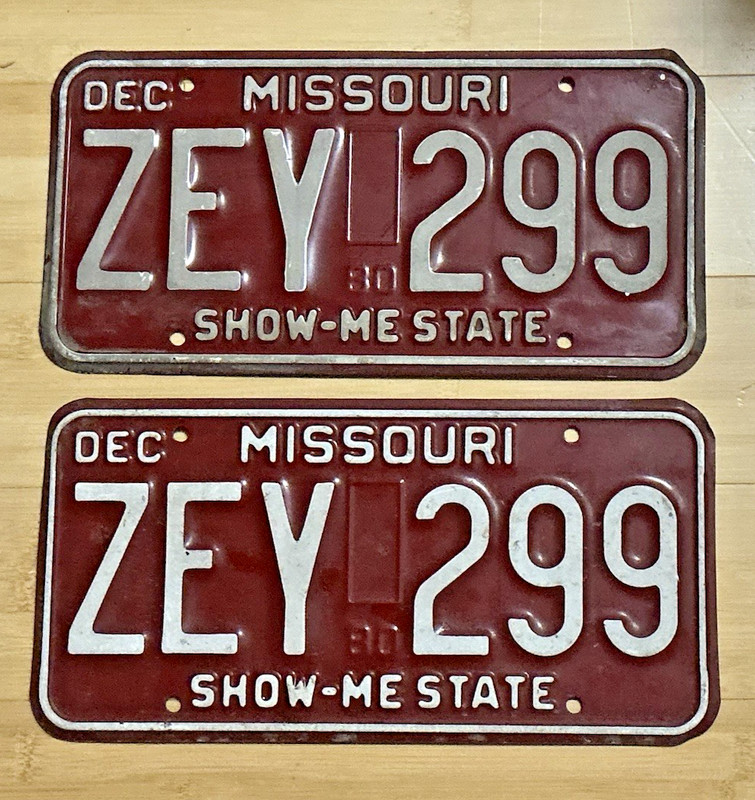 Pair of Dec MISSOURI Show Me State Lic Plate #ZET-299