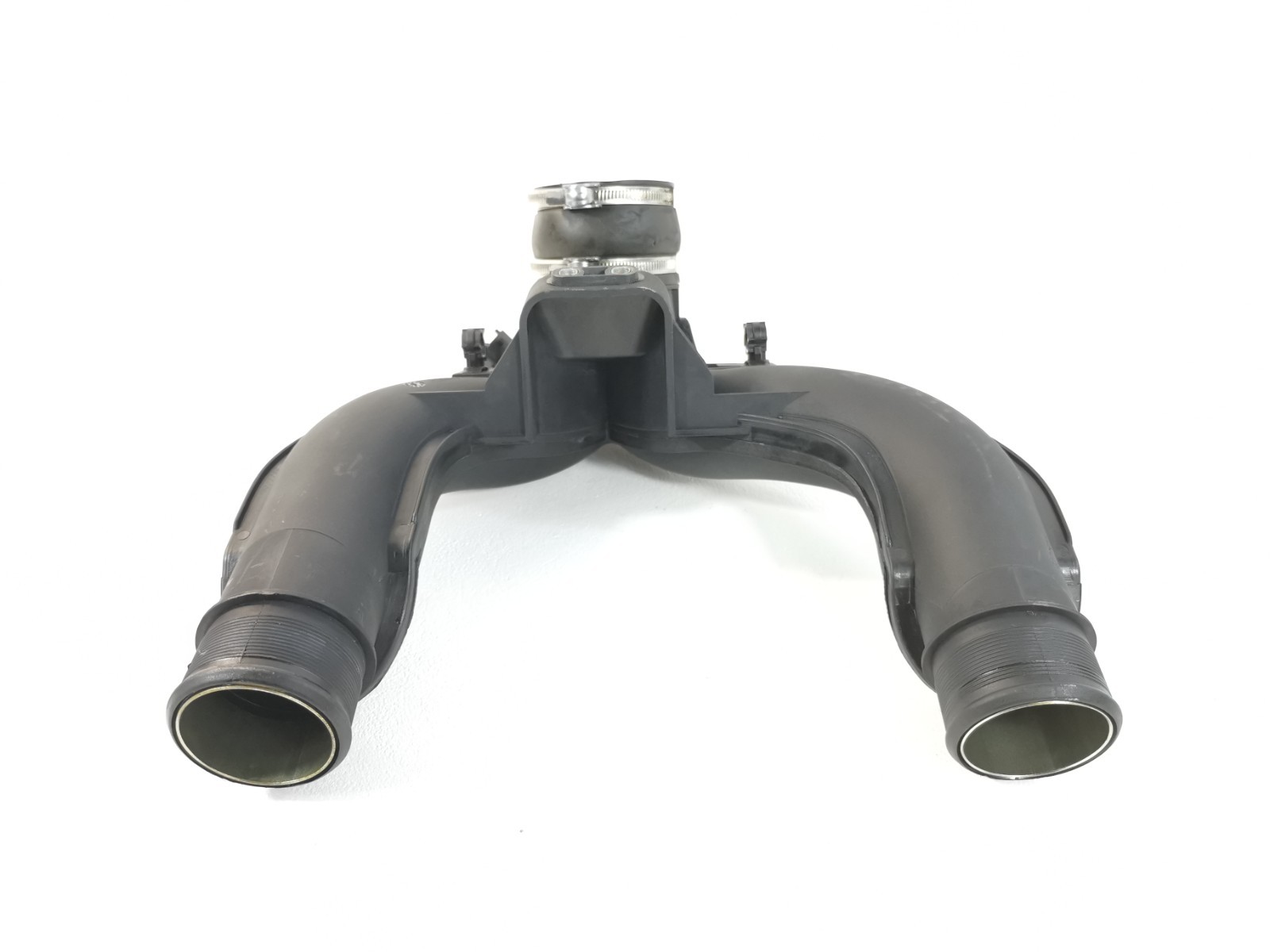 Maserati Levante 3.0 L AWD 2017 Air Inlet Intake Duct Pipe Tube Hose H20946 OEM