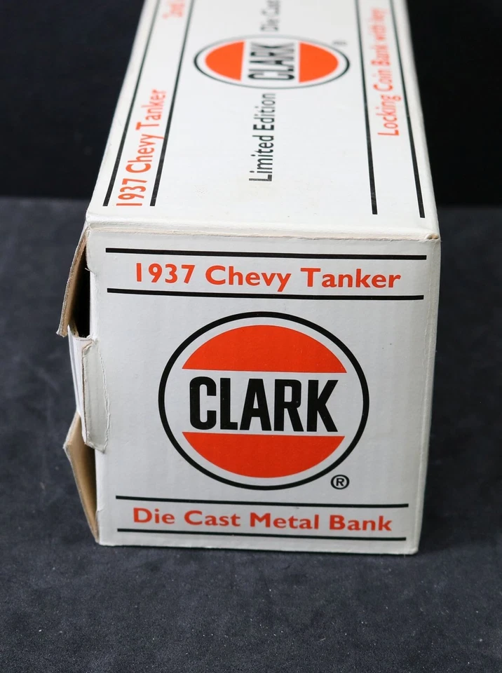 Chevy Tanker Truck 1937 1/25 Clark Orange  Bank Liberty Classic Mint NIB #821 - Image 4 of 4