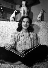 Lauren Bacall Monochrome Photo Print 24 (A4 Size-210 x 297mm-8.5" x 11.75")
