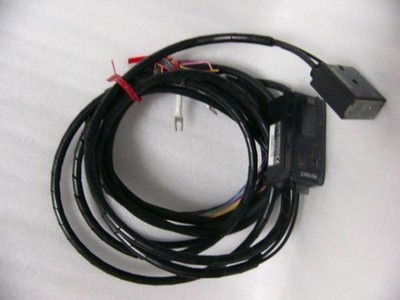 KEYENCE digital color sensor CZ-40 + CZ-V1