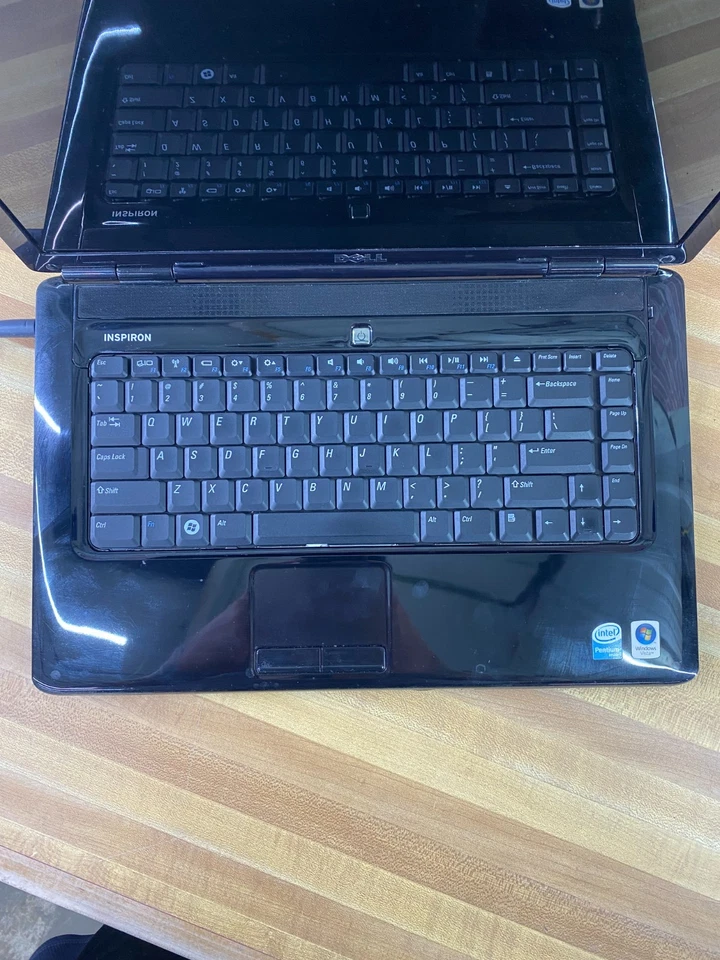 Dell Inspiron 1545 Retro Gaming Laptop Pentium D 2.00GHz 3GB RAM (Windows Vista) - Image 4 of 4