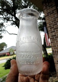 J. KAMPHUIS Orchard Heights Dairy Half Pint SLUG Milk Bottle MOBILE ALABAMA ala