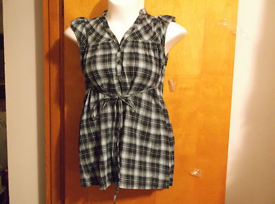 NEW LADY'S  ''MILEY CYRUS''SLEEVELESS CLASSIC  3 BUTTON  PLAID TOP ..FAIENCE