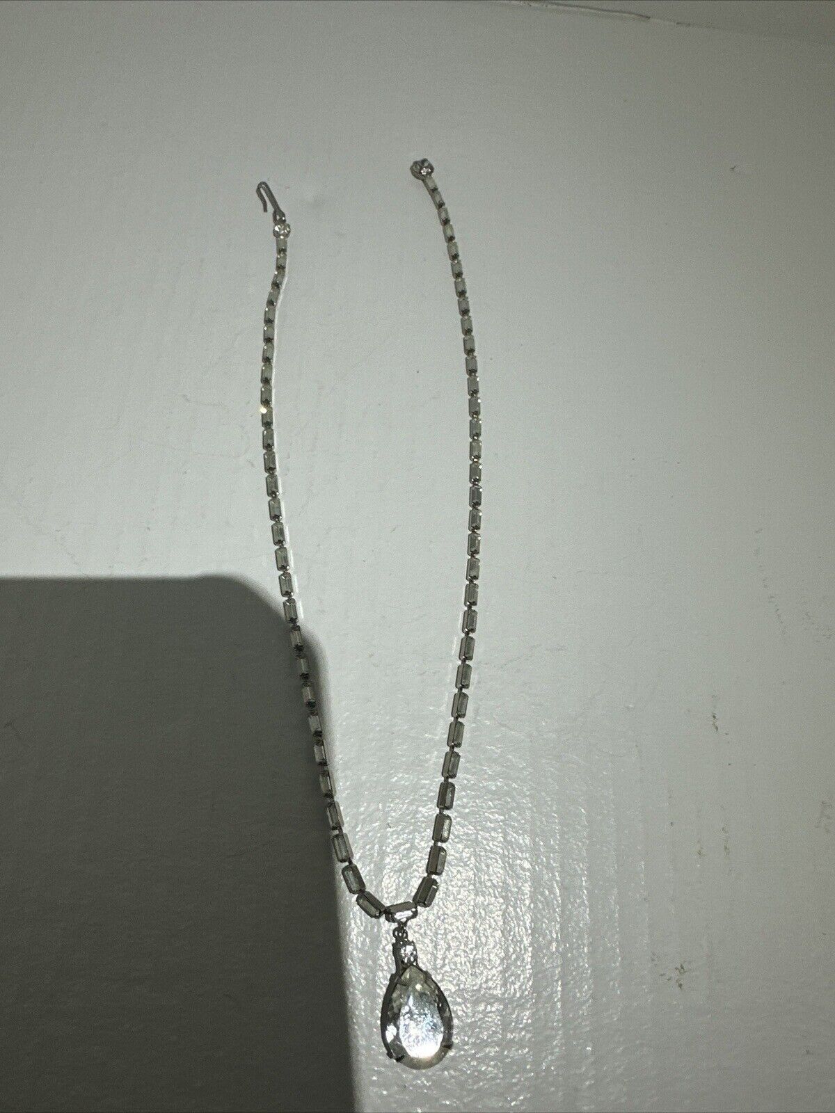 pear shaped pendant necklace - image 2