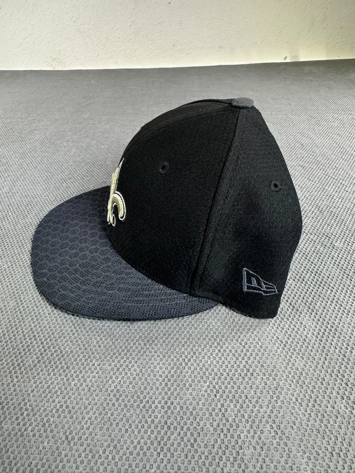 Новая регулируемая черная кепка New Orleans Saints New Era 9Forty для футбольной команды НФЛ - Изображение 3 из 4