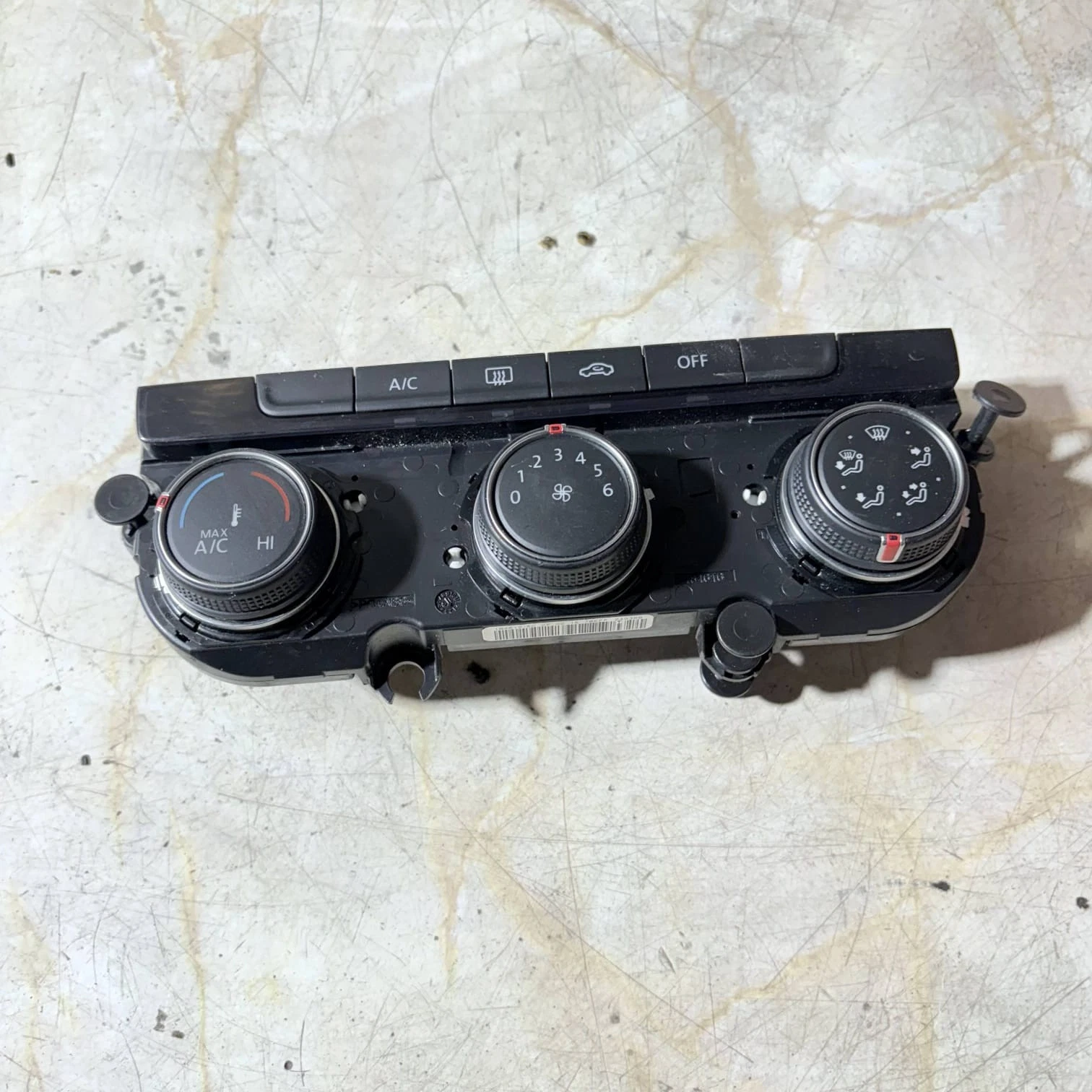VW Golf Mk7 climate heater air conditioning control panel front view