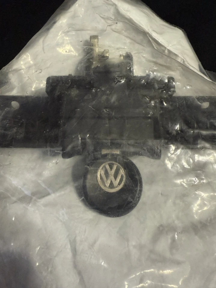 Cilindro de bloqueo de maletero VW ASP B-31-120 Volkswagen Golf 1993 1994 1995 nuevo Foto 3 de 3
