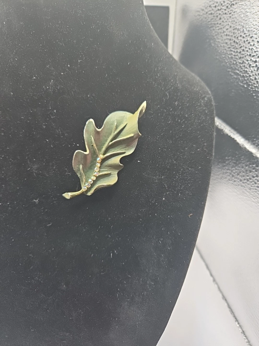 BSK Vintage Green Enamel & Rhinestones 3 Inch Long Leaf Brooch (I5)