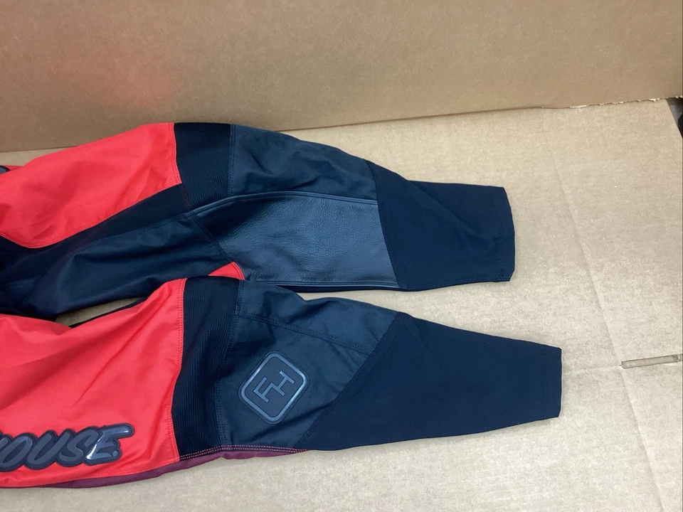 Pantalón Fasthouse Grindhouse Rojo/Negro 38-Caja Abierta Foto 2 de 4