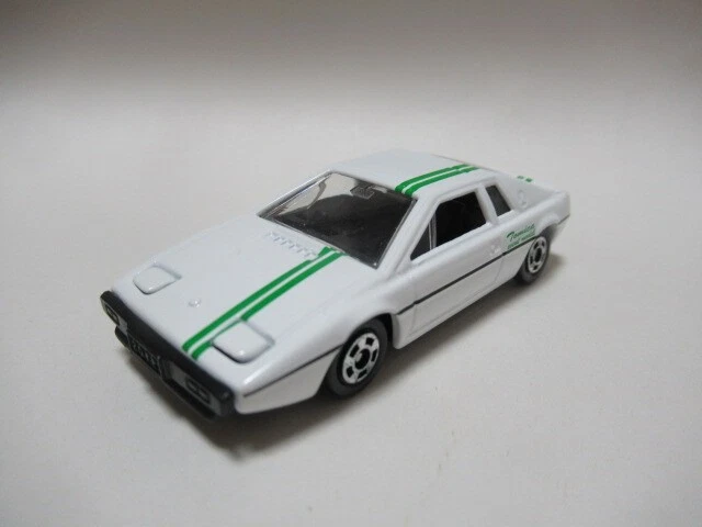 Event Lotus Esprit White x Green 1j - Image 2 of 3