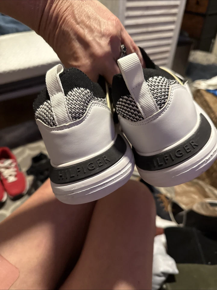 Zapatos Tommy Hilfinger para mujer talla 10M Foto 2 de 4