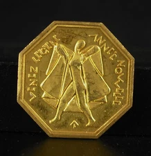 Medal token wishes c1970 "At the time of Paris" A Bendaz Cathedral Notre Dame