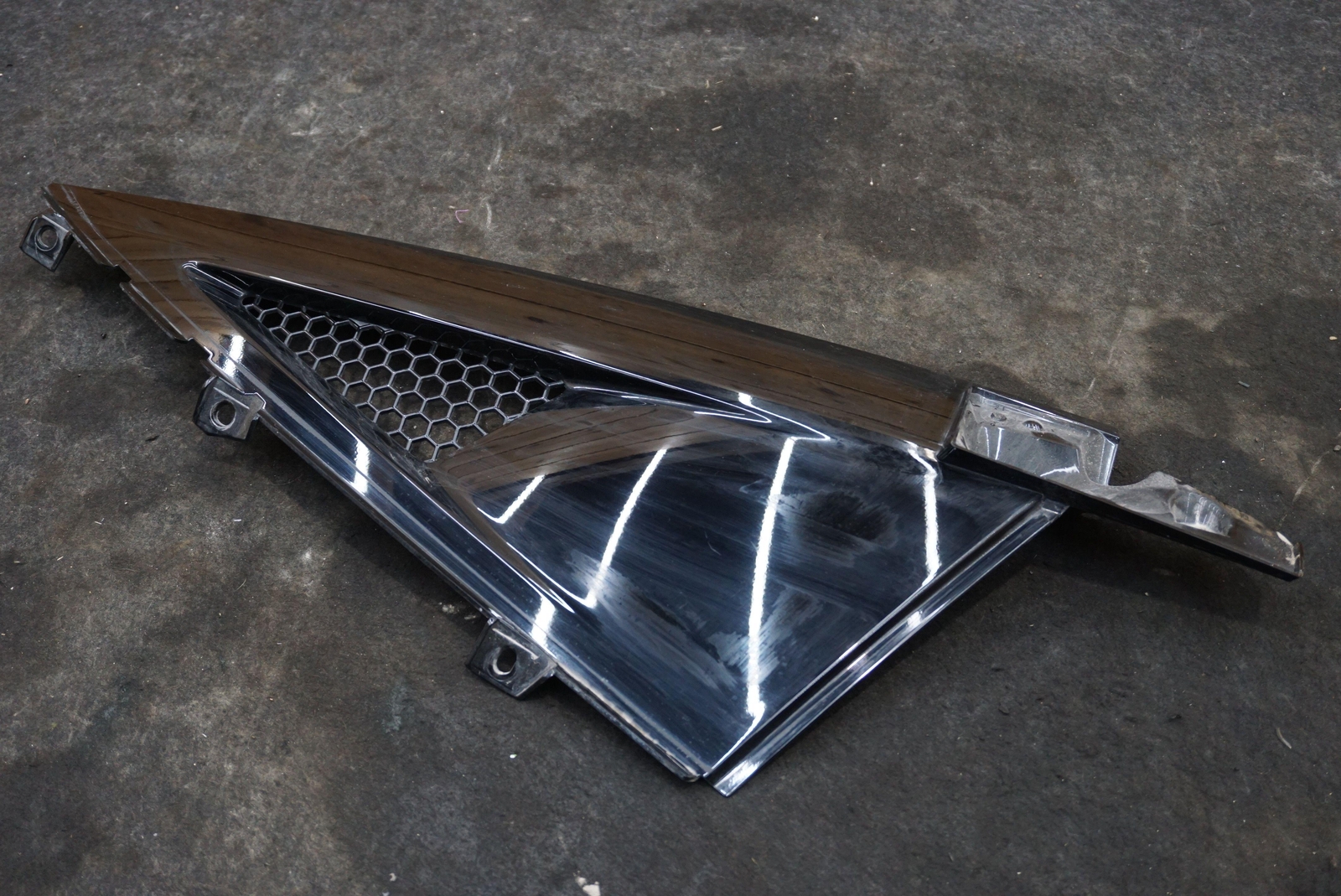 Rear Right Quarter Vent Grille Trim Panel OEM 75600t6n Acura NSX 2017-20