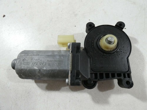 BMW E46 Kombi BJ 2004 Fensterhebermotor hinten links 0130821727