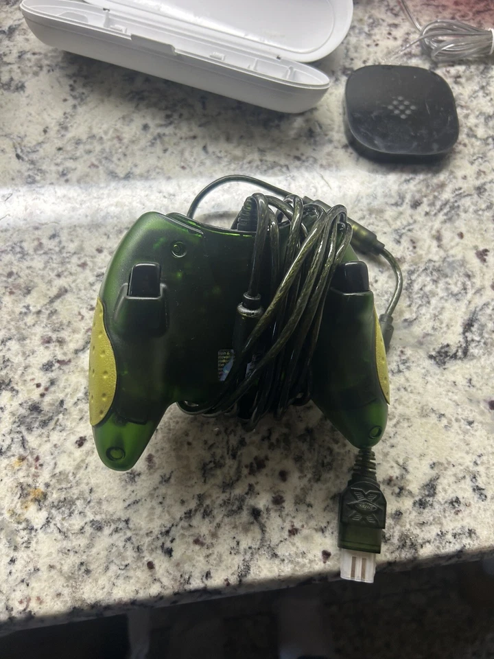 Intec Green Wired Controller For Original Xbox - Image 4 of 4
