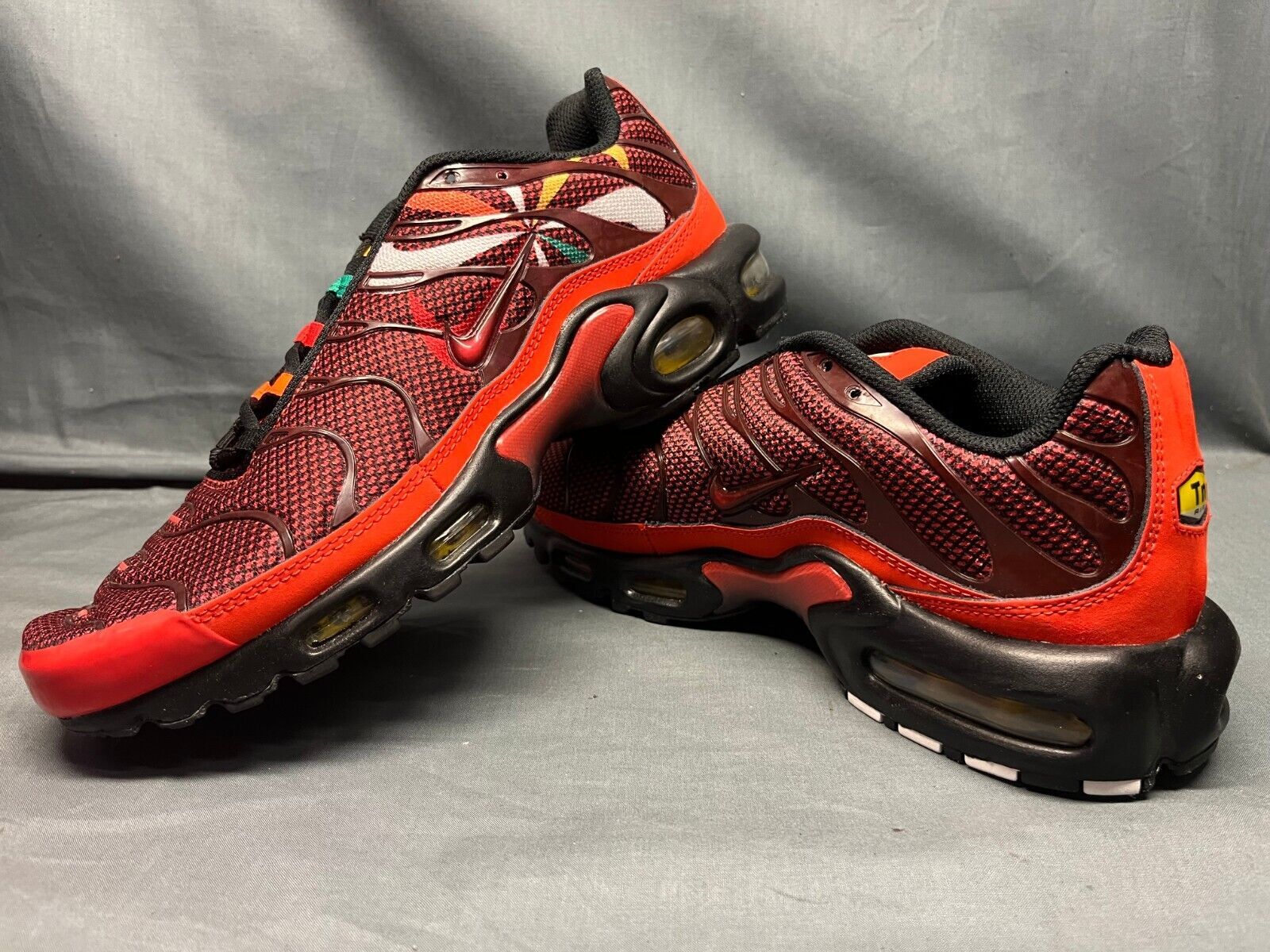 Nike Air Max Plus TN Size 9 Sunburst 