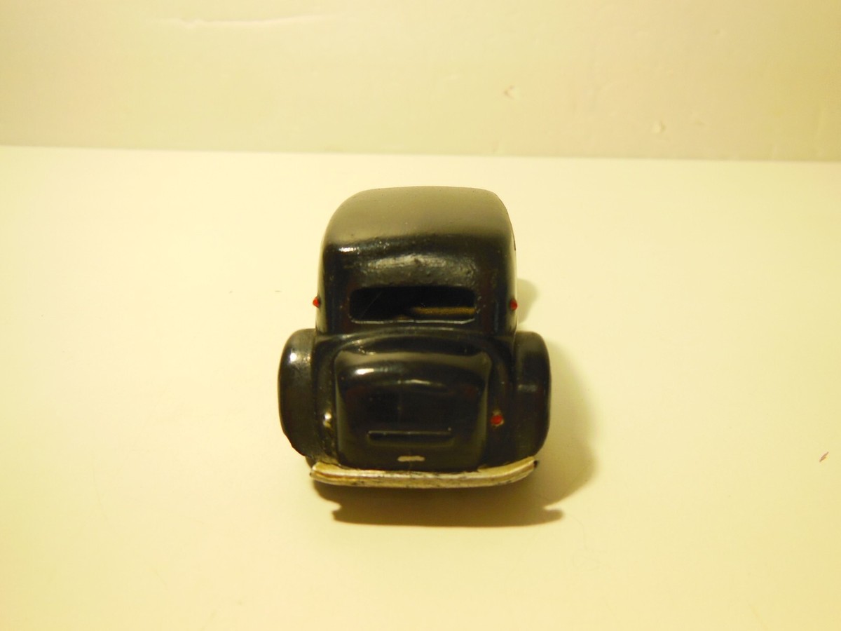 Dinky Toys 1:43 - Model car - 24N Citroën Traction - auction online