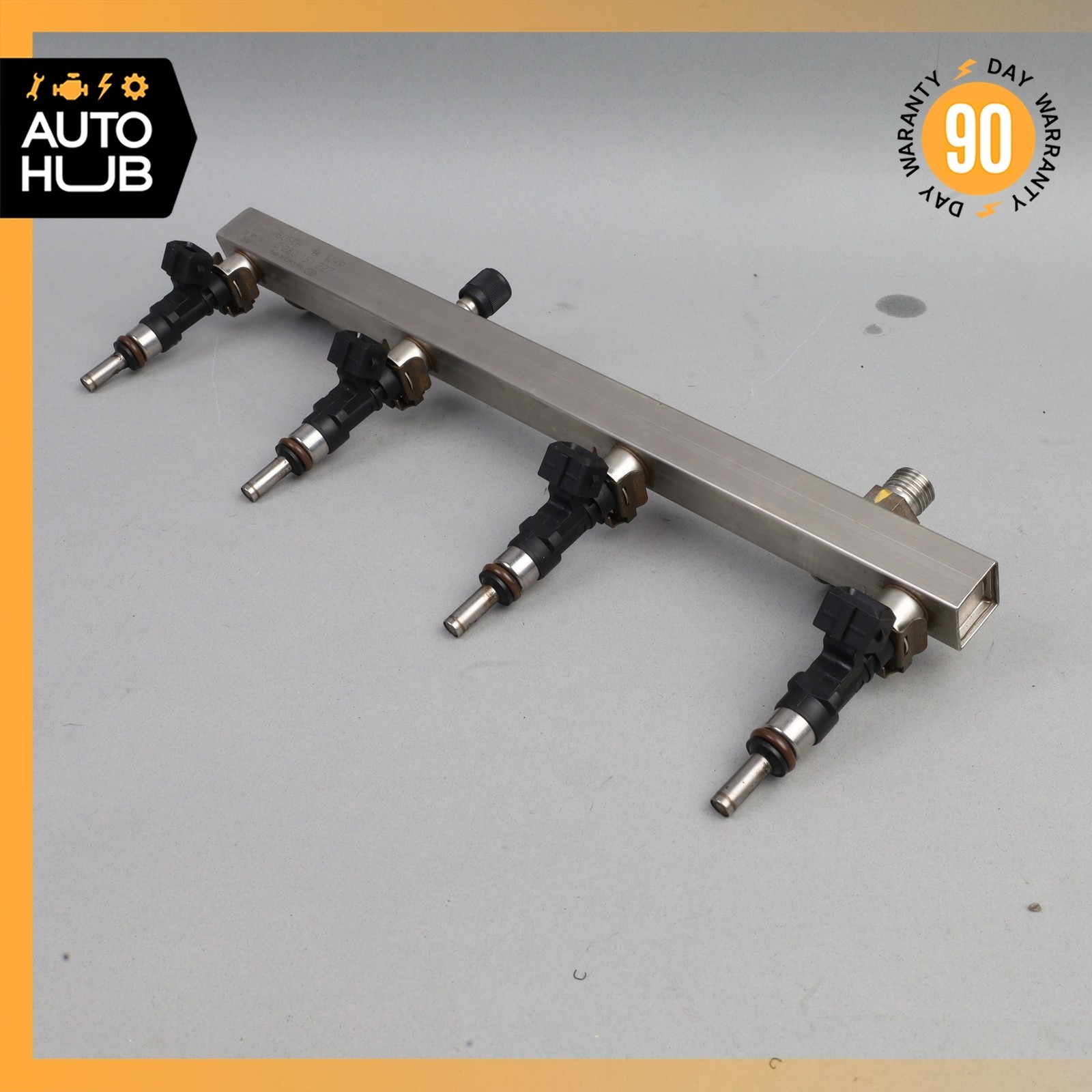 Maserati GranTurismo M145 Fuel Injection Rail Line w/ Injectors Right Side OEM