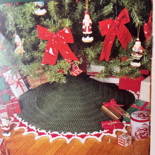 QUICK CROCHET TREE SKIRTS By Leisure Arts - Leaflet #922 - Mary Baker - 4 Skirts - Picture 5 of 7