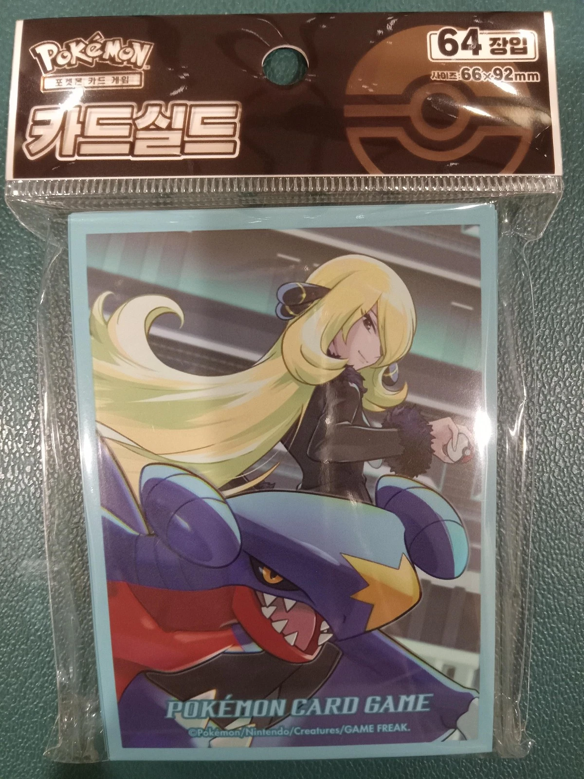 Cynthia & Garchomp Ver. 2 Pokemon Card Sleeves New Sealed Authentic 1 Pack