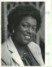 1984 Press Photo Poet, Clinical Psychologist Juliette Martin - mjb31304
