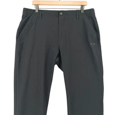 Oakley Pants Mens Size 35x28 (Tag 36x30) Black Performance Regular Fit Golf Tech