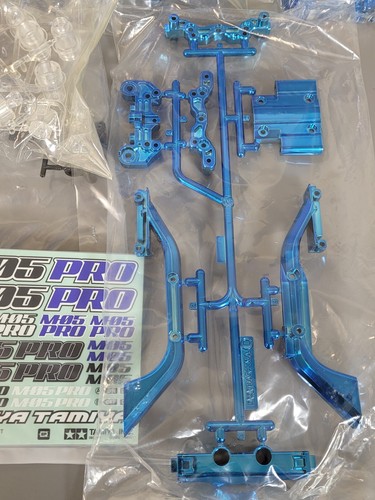 New Tamiya 1/10 R/C M-05 Pro Chassis Kit "Blue Plated Version Limited Edition" - Picture 17 of 19