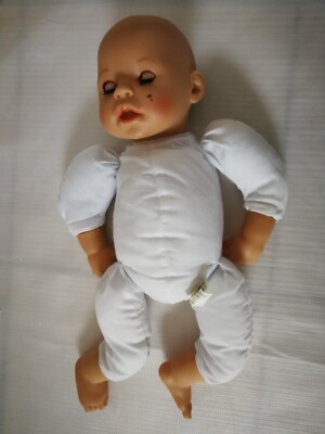 Zapf Creation Chou Chou 2004 Baby Doll Blue Eyes Original Outfit 17
