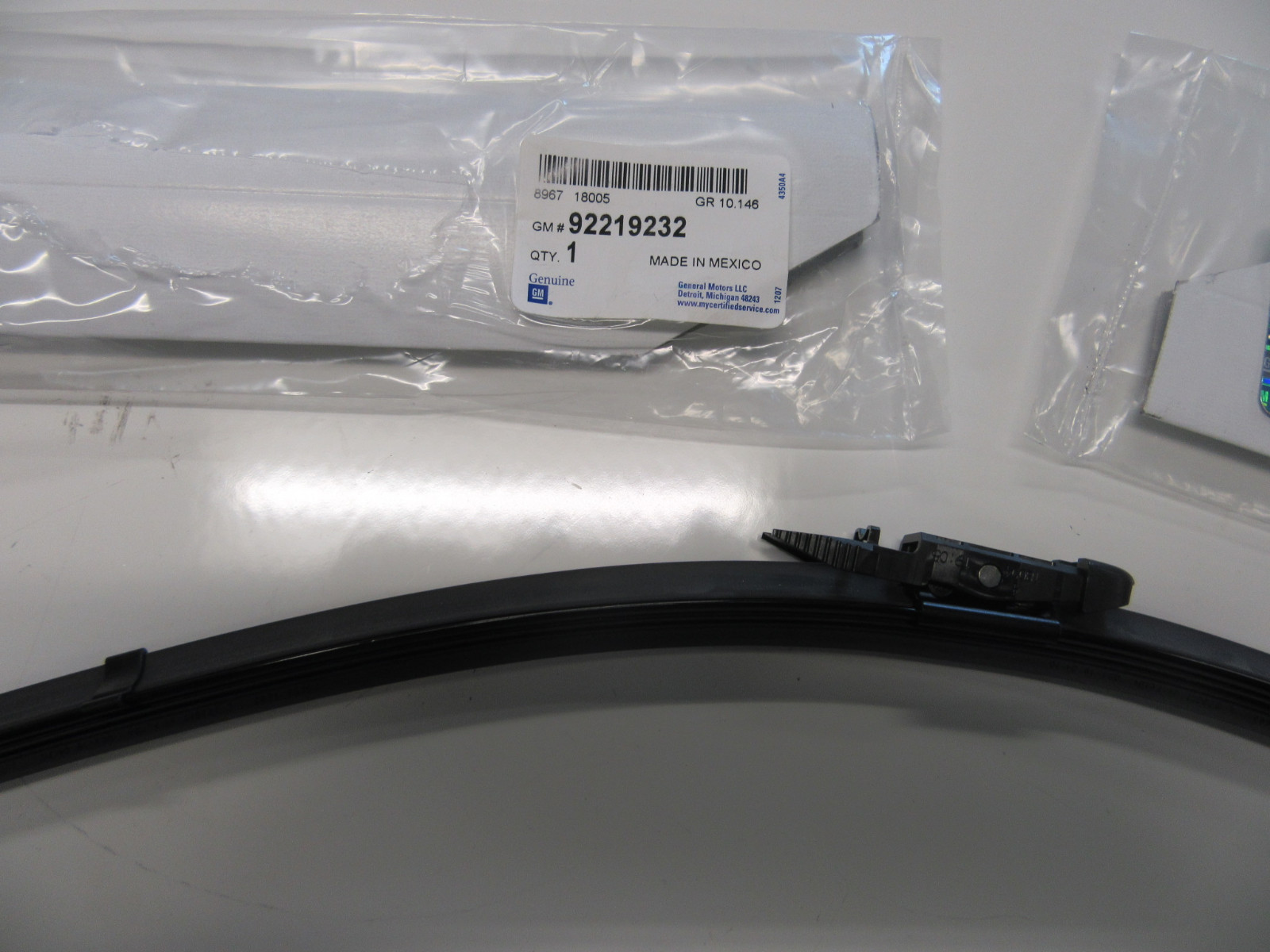 GENUINE FRONT Wiper Blades Holden Commodore VE VF WM WN OMEGA SV6 SS