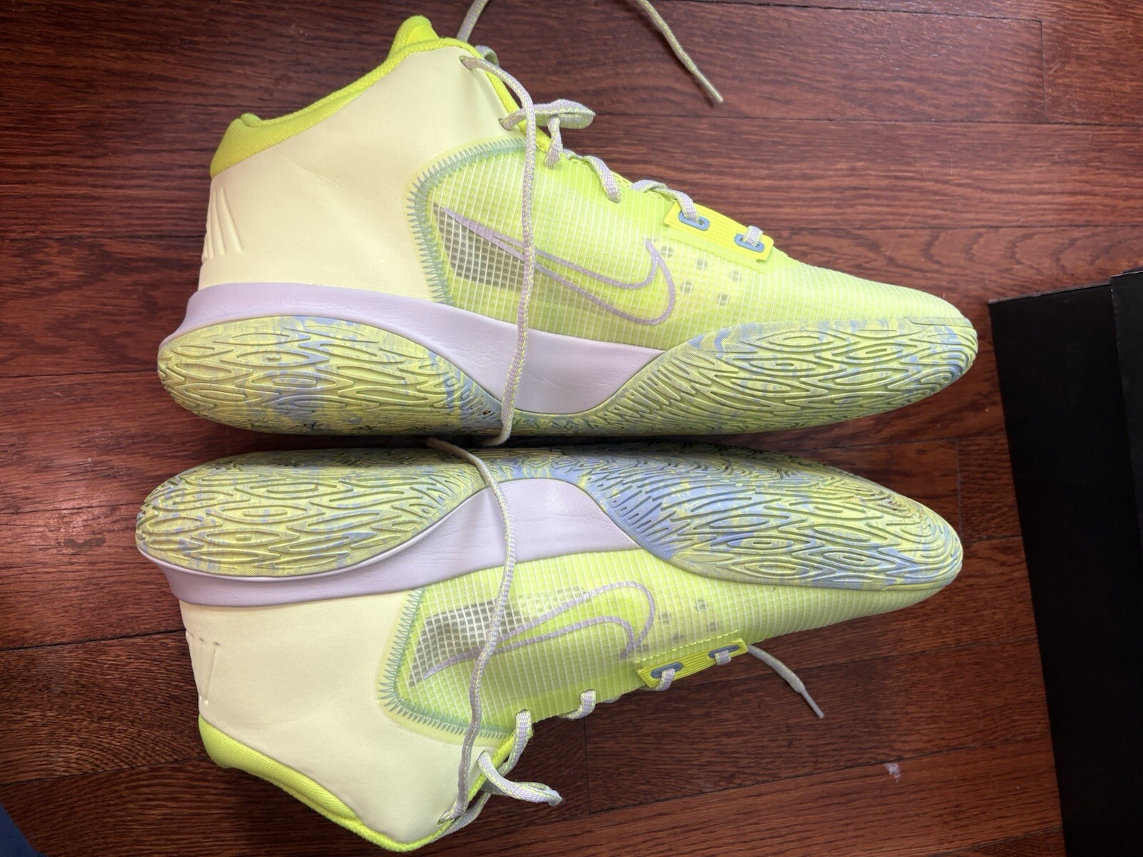 Size 14 - Nike Kyrie Flytrap 4 Barely Volt - image 2