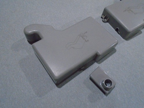 Sears Kenmore Elite Refrigerator Model 795.73055.410 Top door hinge cover set - Picture 2 of 10