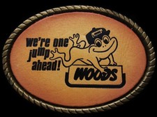 HL25155 VINTAGE 1970s WOODS BRASSTONE LEATHER FROG BUCKLE