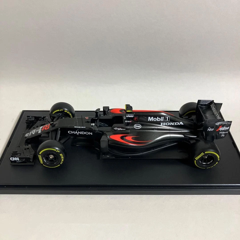 EBBRO 1/20 McLaren Honda MP4-31 #22 Jason Paton 2016 F1 Model Kit - Immagine 2 di 4