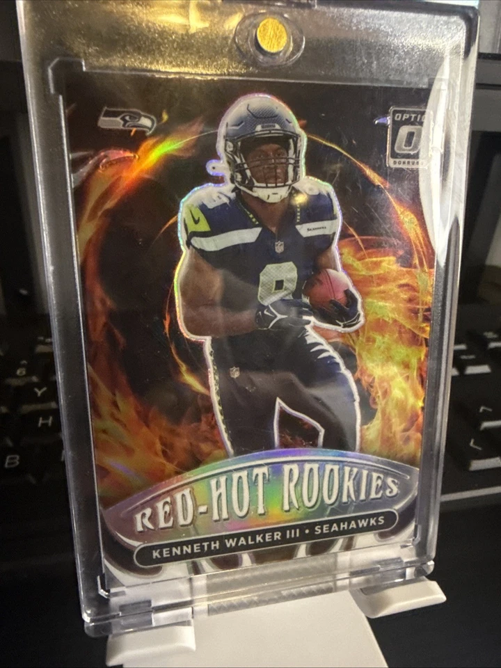 2022 Optic Kenneth Walker Red Hot Rookies Holo Prizm #RHR-7 Seattle Seahawks RC - Image 3 of 4