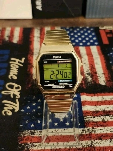 Vintage Timex (555) Gold-Tone Digital Men's Watch w/Indiglo