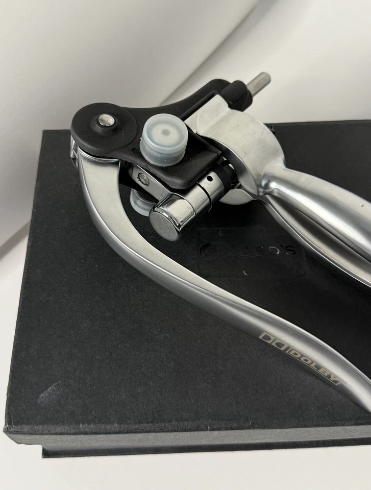 Leeds Wine Companion 1040-01 Abridor de botellas de vino Cortador de láminas Caja de regalo Foto 4 de 4